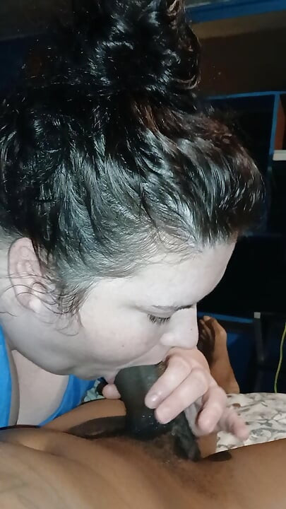 Throat on This PAWG Is Amazing