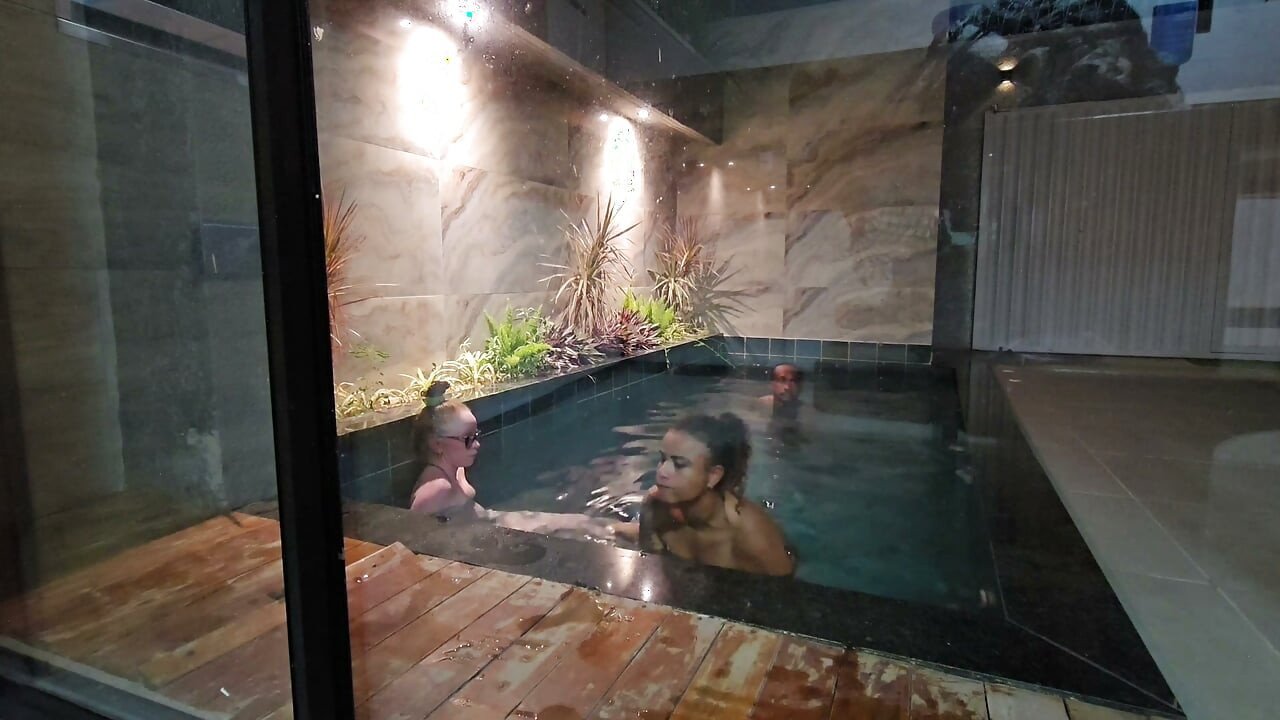 AFTER THE POOL BATH, THE FRIENDSHIP STORY ENDS IN SEX BETRAYING THE FRIEND'S TRUST BY GIVING IT TO HER HUSBAND
