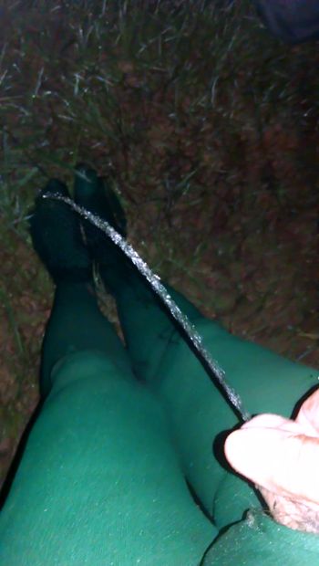 Cd outdoors piss my nylon pantyhose legs and feet.