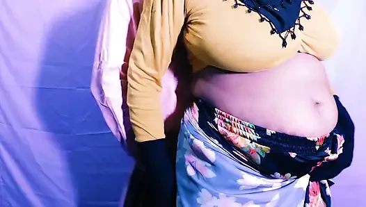 Bengali woman having sex with brother-in-law in next-door flat - Clear Bangla