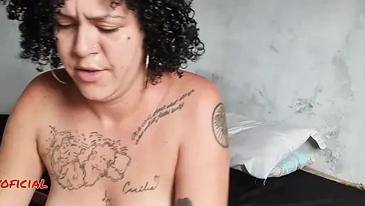 Sendirian di rumah! Aku muasin memekku pakai mainan seks sampai muncrat