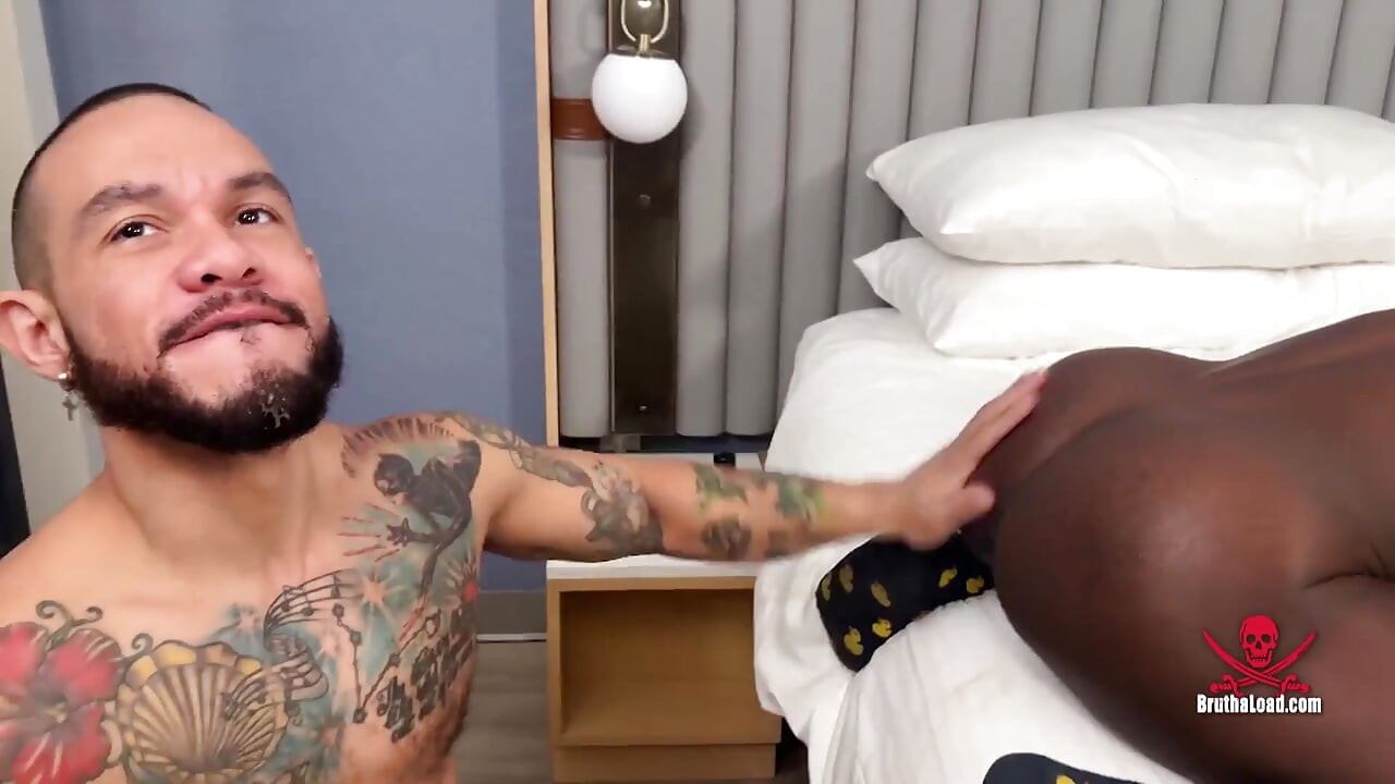 Megastud Dominates Tiny Black Jock