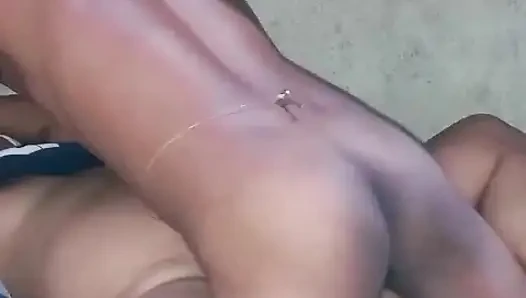 İçine boşaldıktan sonra fışkırttı