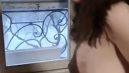 Zwei Hübsche, Splitternackt Tanzende Girls