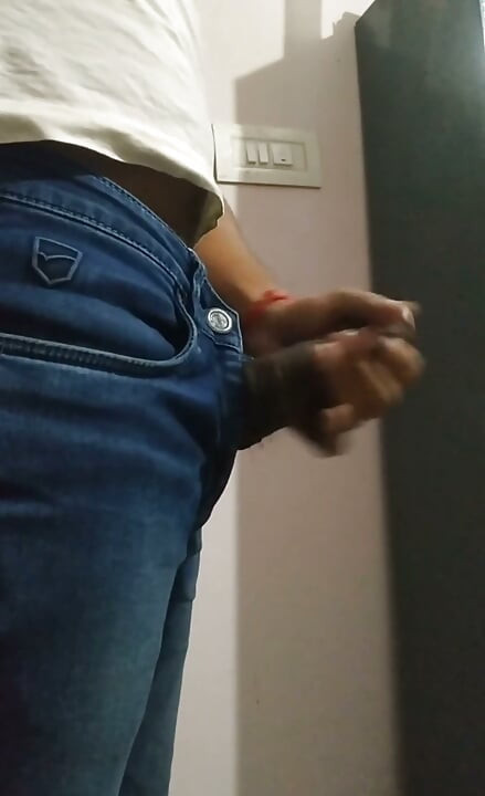 IT guy bathing handjob viral video