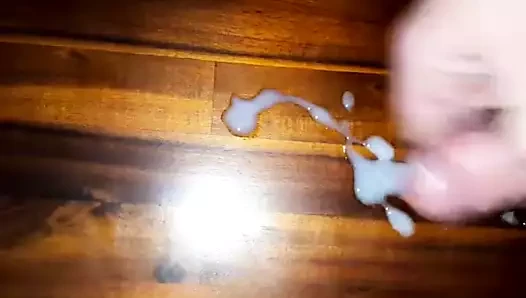 azgın üzerinde oturdu öğleden sonra