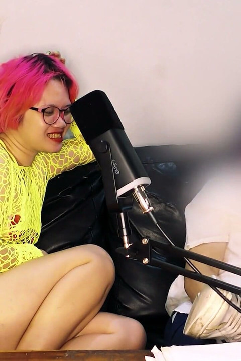 15 Minute Podcast Interview About Sex Secrets, Then Host Fucks the Guest