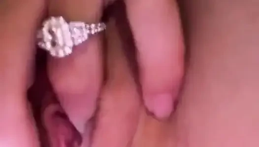 Creampie dan Ring Dips
