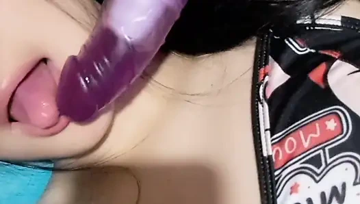 Indische jungfrau masturbiert und verlängert ihren arsch