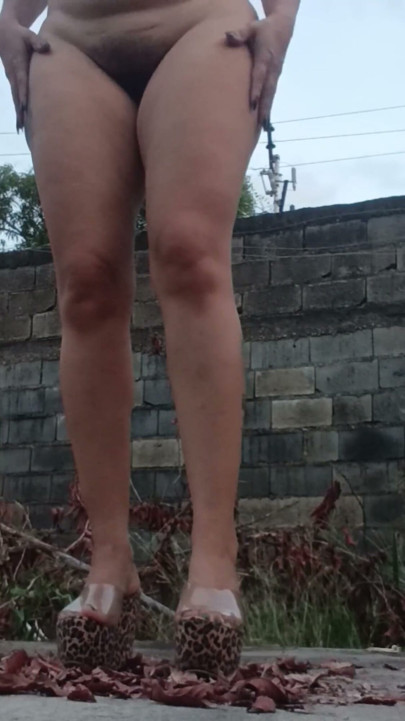 How I enjoy crushing, stomping, and crushing with my huge high heels while completely naked | Clip 1