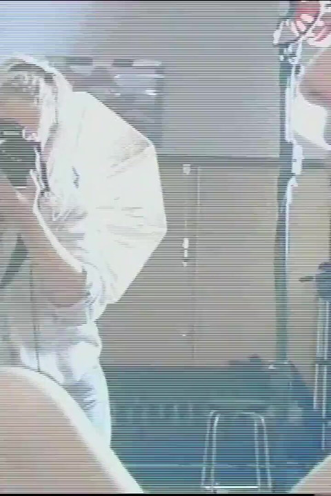 حورية لا يمكن إيقافها تصرخ من سخيف شديد