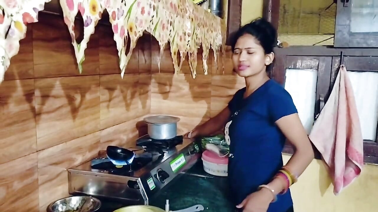 Stepsister Caught watching Porn by stepbrother desi Hindi MMS, local desi