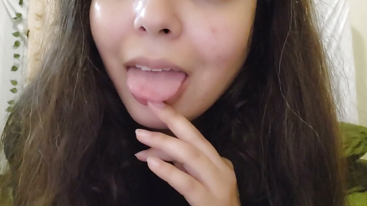 Latina Likes to Touch Herself