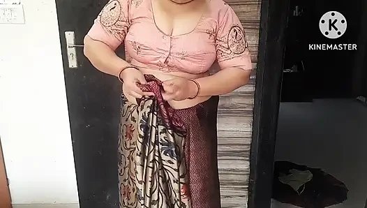 Schneidermeister fickt hartes sexy bhabhi in Hindi Audio