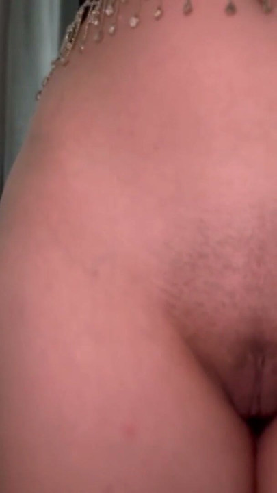 Colombian girl showing her huge ass in short shorts cute girl | Clip 1
