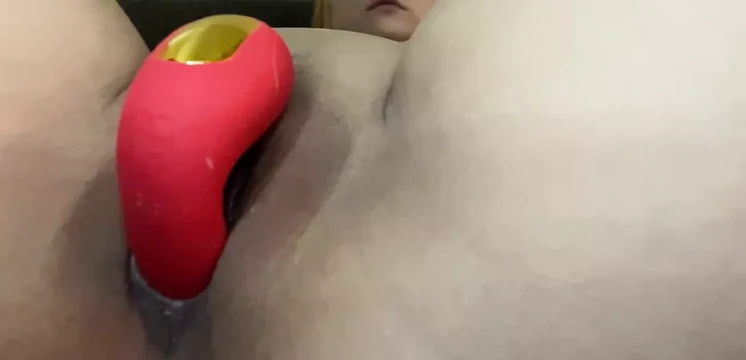 Клитор целует
