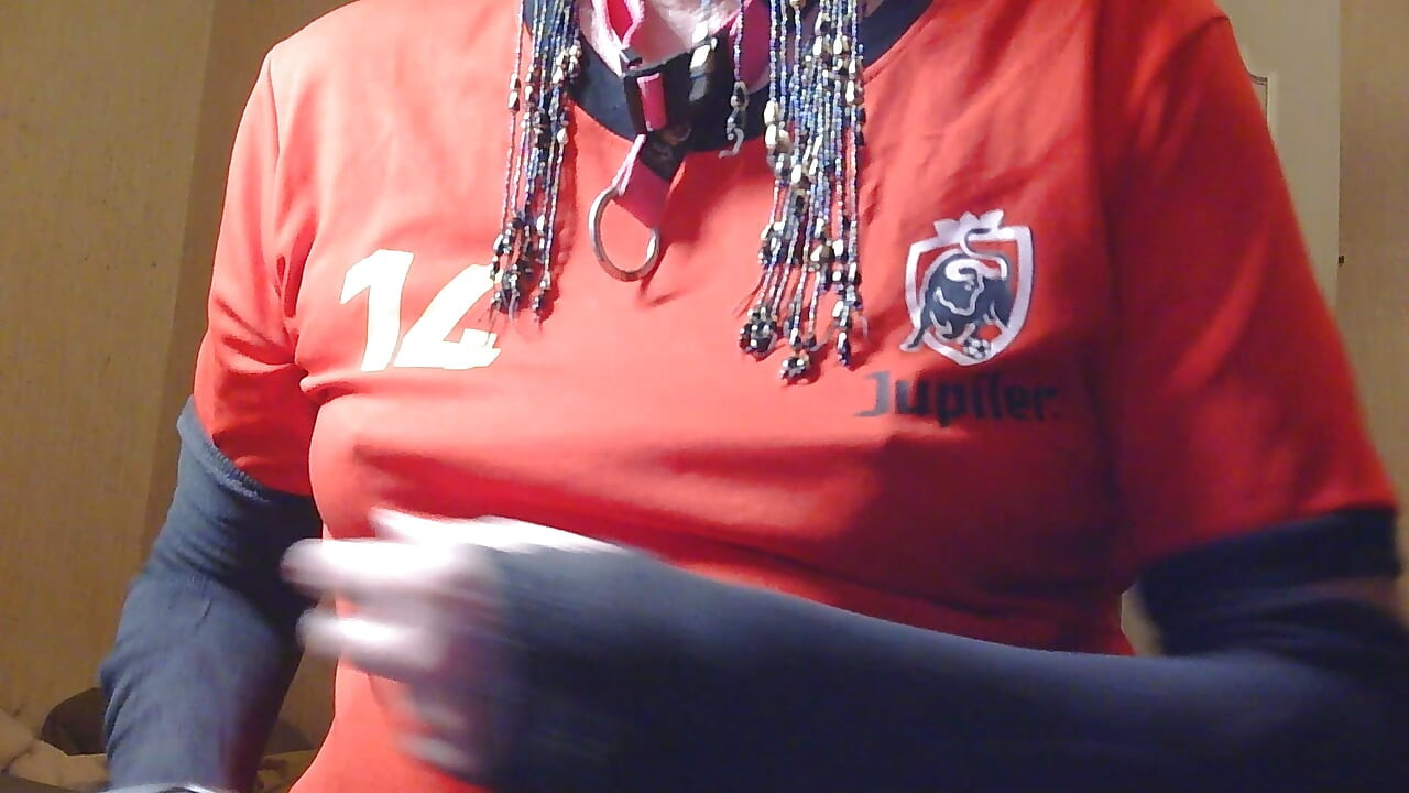 Maricas Sarah molhada, camiseta de futebol