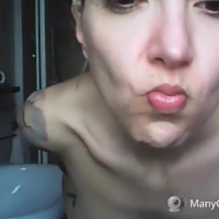 Beautiful Face, but Rotten Teeth!