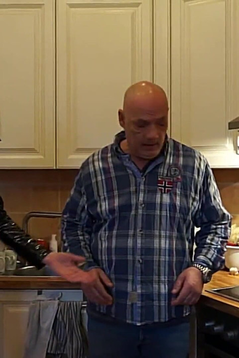 Cockold Ecclesiastical a înșelat cu îndrăzneală! Creampie