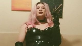 Mistress Samantha-420 and Cigar smoking HD (9:14min)