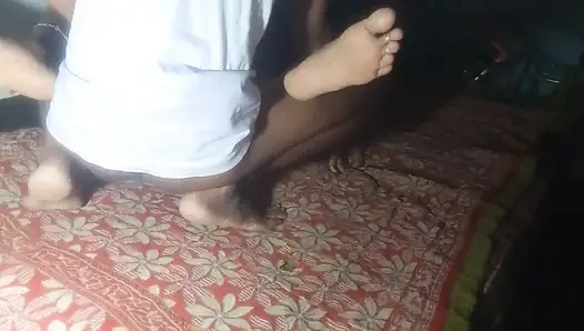 Jyo, partiye erken gidelim, ailemiz çoktan geldi.