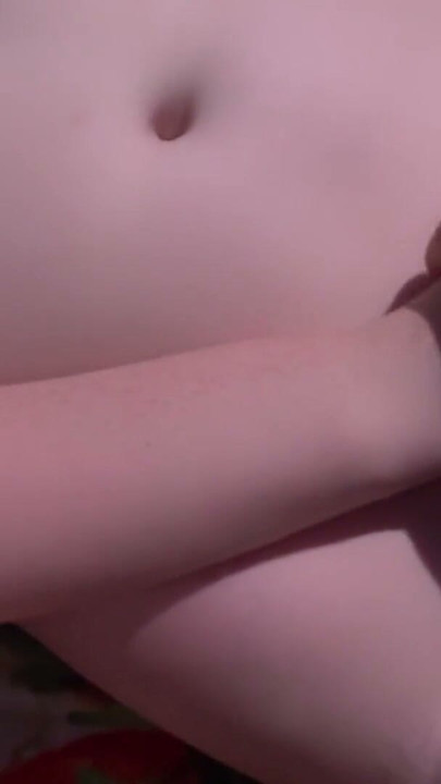 A teen girl allowed an exhibitionist to cum on her | Clip 1