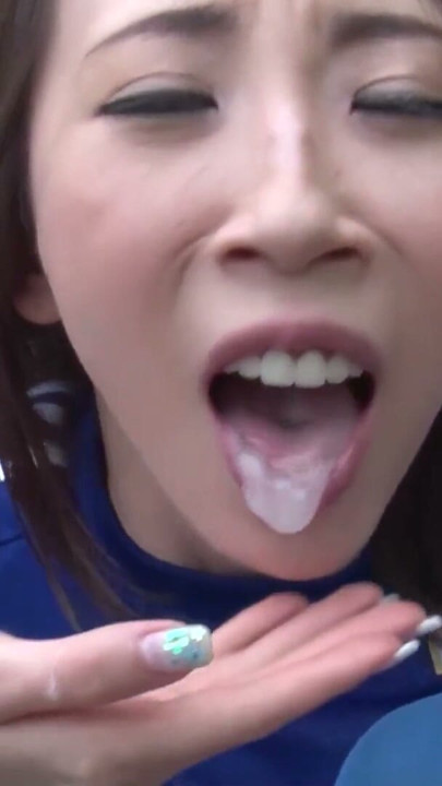 Asyalı japon pornosu – azgın orospu büyük bir horozun üzerine tıkar | Klip 2