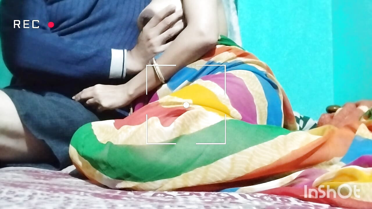 Bhabhi desi India bersiap sedia untuk seks