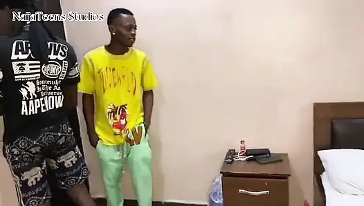 Threesome hardcore dengan teman Nigeriaku