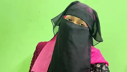 Nyonya tolong beri aku kesempatan aku akan melakukan ini