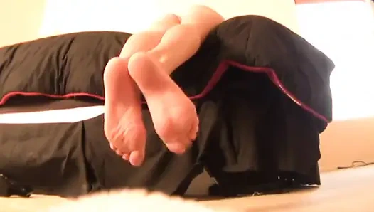 Yağlanmış ayakları ilk kez canlı kamerada