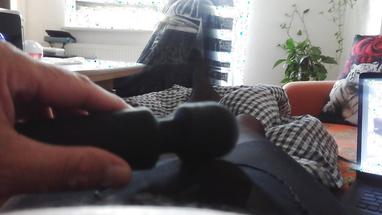 Cumshot in pantyhose😜