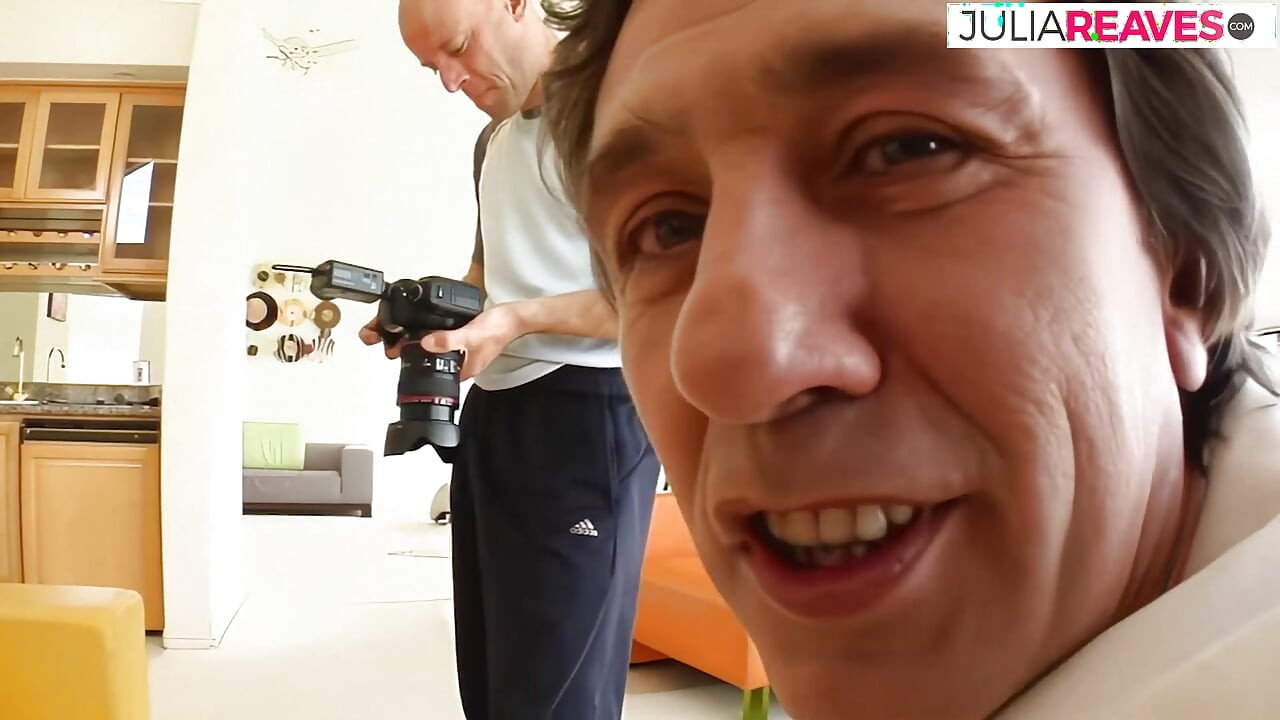 Sexy dívka sténá, když je kundička ošukaná do pusy
