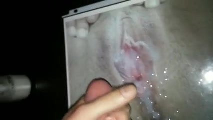 cum on ukmilfsue's pussy