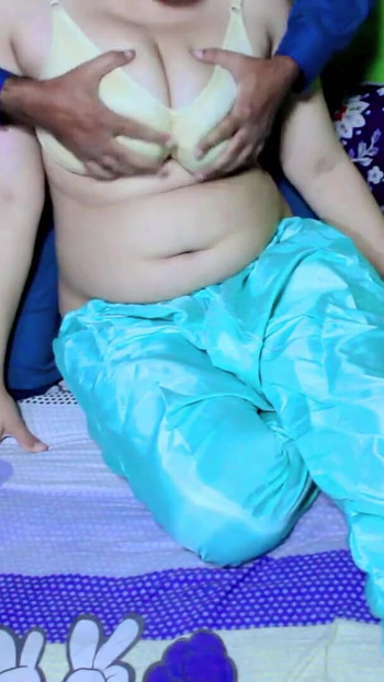 desi dost ki dulhan ki chudai choot mari dost ki dulhan ki | Clip 2