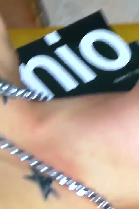 Nymphomaniac babe having sex at the doc waiting room