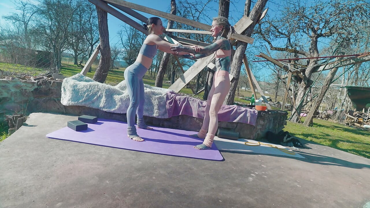 JOI Voyeur Stretching in Yogapants with Anuskatzz - English Version