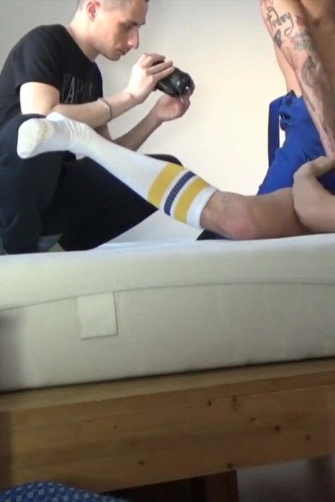 ベルリンのアマチュアカム、まっすぐな男の子に生犯