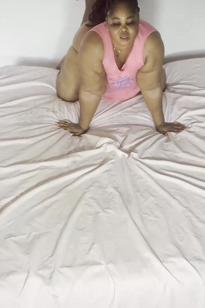 Pancutan mani di muka saya semasa dia membawa saya dari belakang