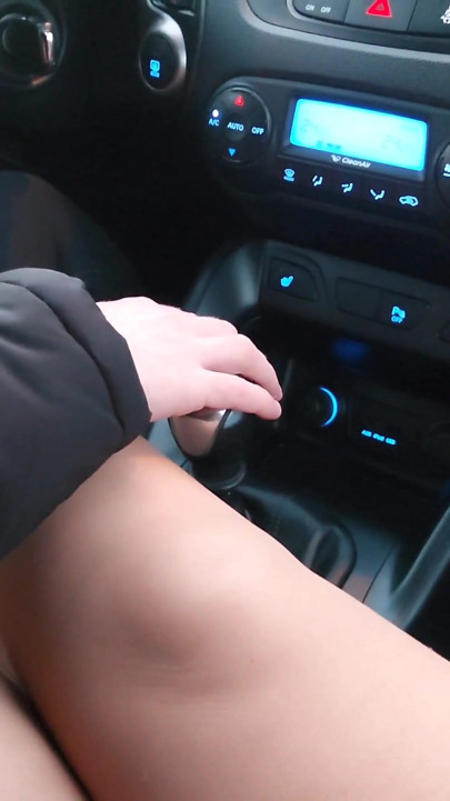Hot milf in stockings seduces a taxi driver in the car | Clip 3