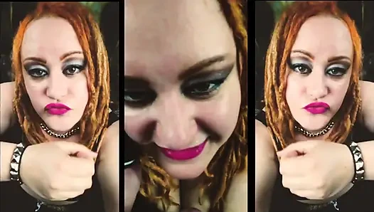 Ngobrol sama pacarnya di telpon sambil nyepong kontol teman imutnya