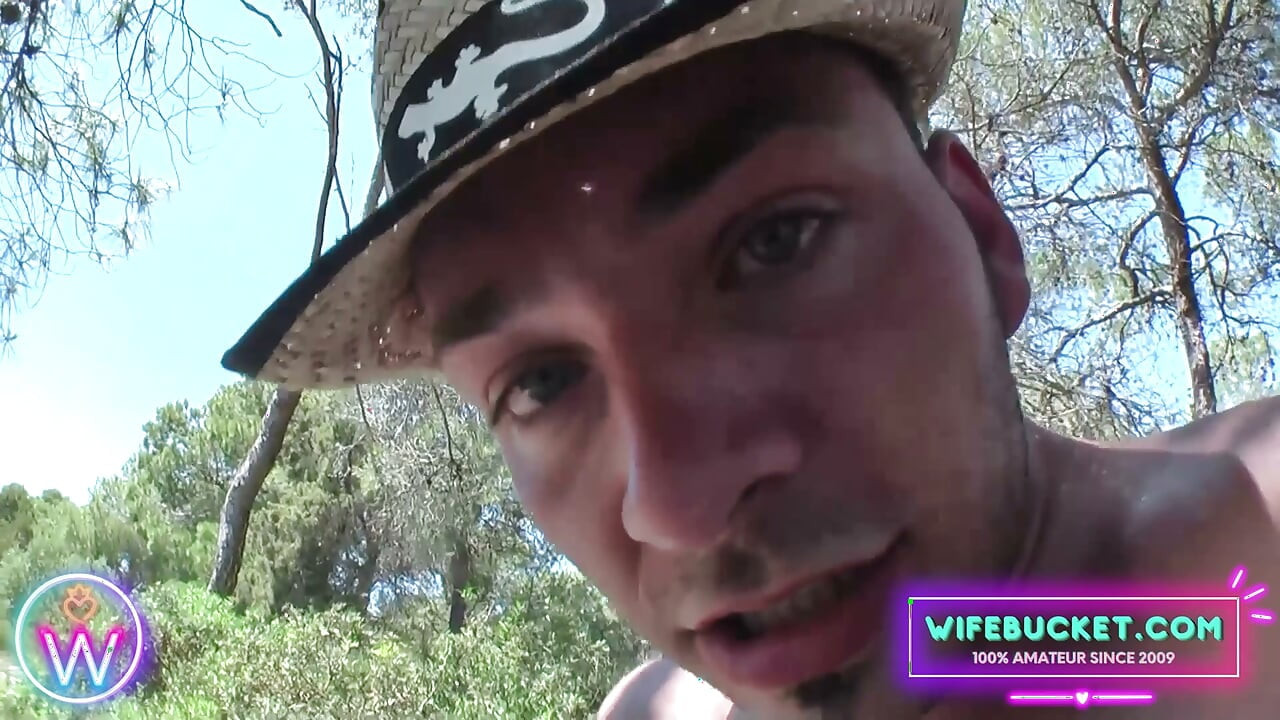 Wifebucket Amateurs - First stepsis goes on the beach, and then hard fucking in the bushes