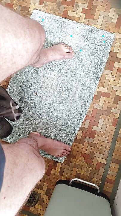 Vagao sam kateter čizmama koje se ljuljaju