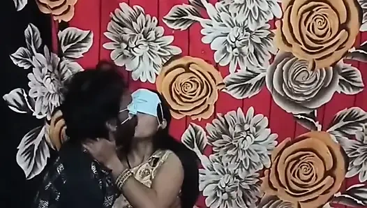 Индийский дези Suhagraat, муж и жена 1