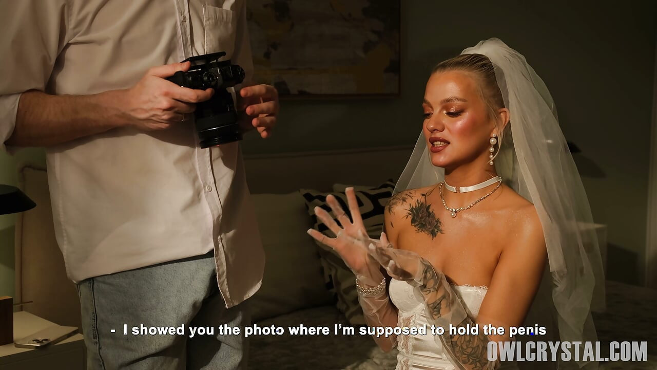 The luxury bride is left alone with the photographer and cheats on her groom