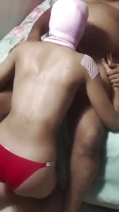 Porno Teen arabská manželka velký zadek
