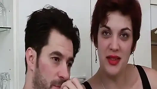 Fransız kızıl saçlı anal sikiliyor yarak nasıl memnun edeceklerini biliyor