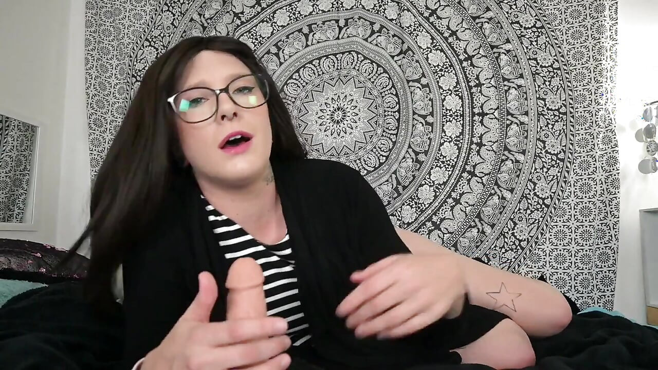 Cheating Wife Gaslights Insecure Husband