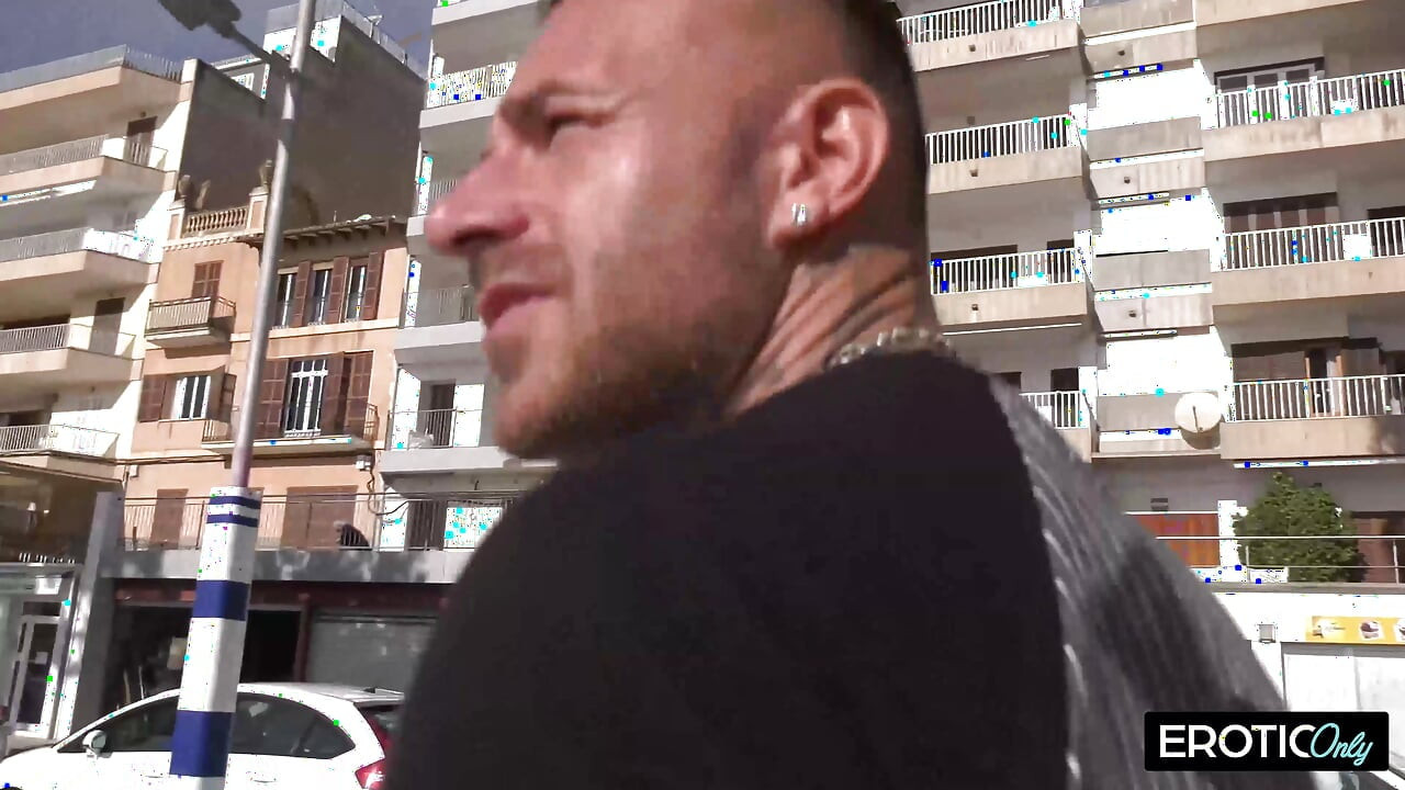 Flirt De Vacanță Futai Neîngrădit Pe Plajă