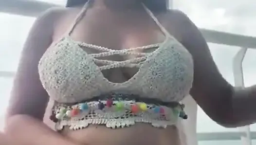 Вот эта сливочная киска, клади ее внутрь